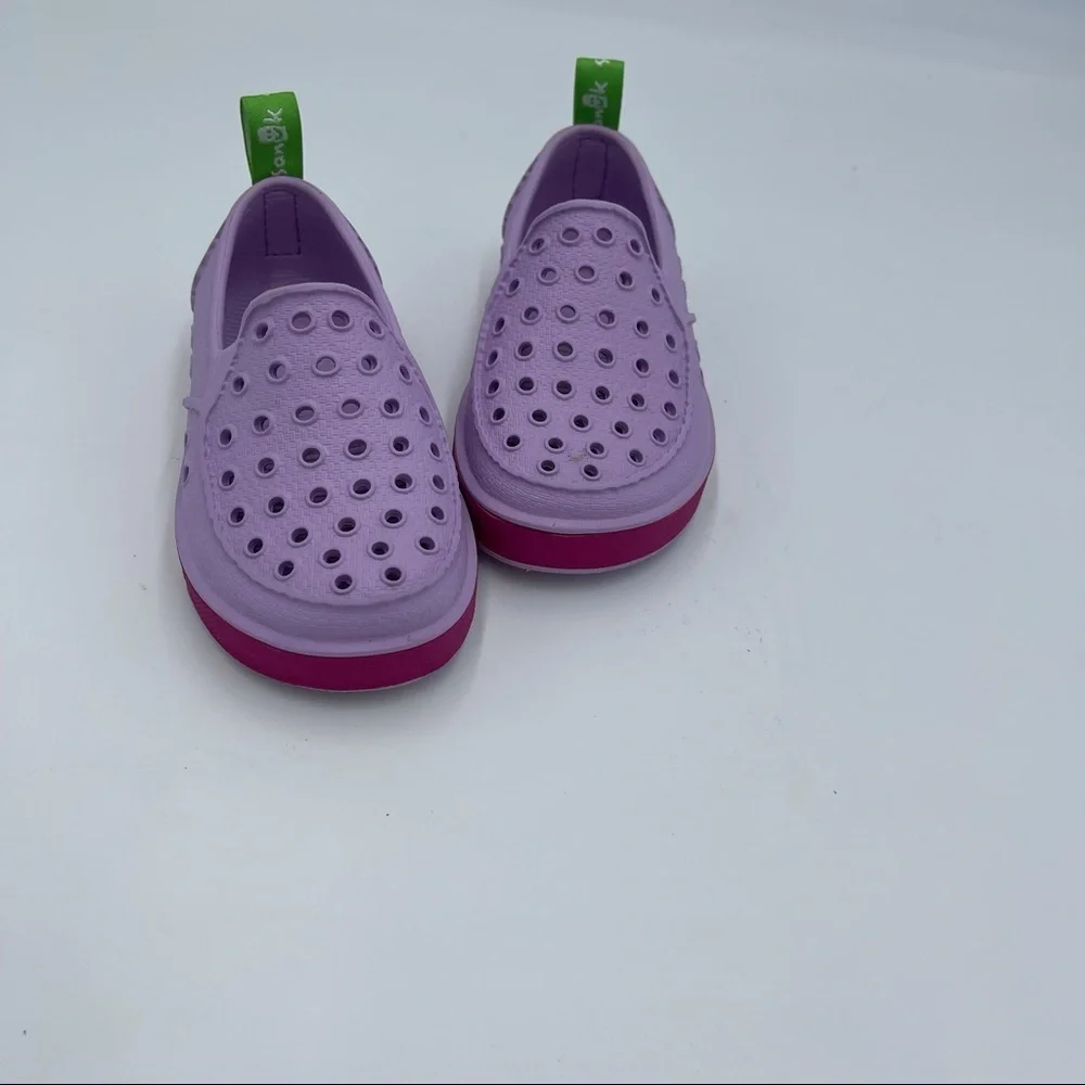 Sanuk Lil Walker in Lavender/Cactus Flower